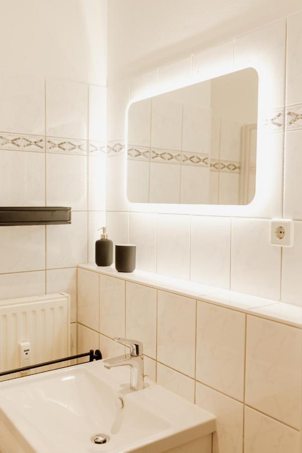 מגדבורג Design Apartment Stadtfeld-Ost Mit Netflix & 2 Schlafzimmern מראה חיצוני תמונה